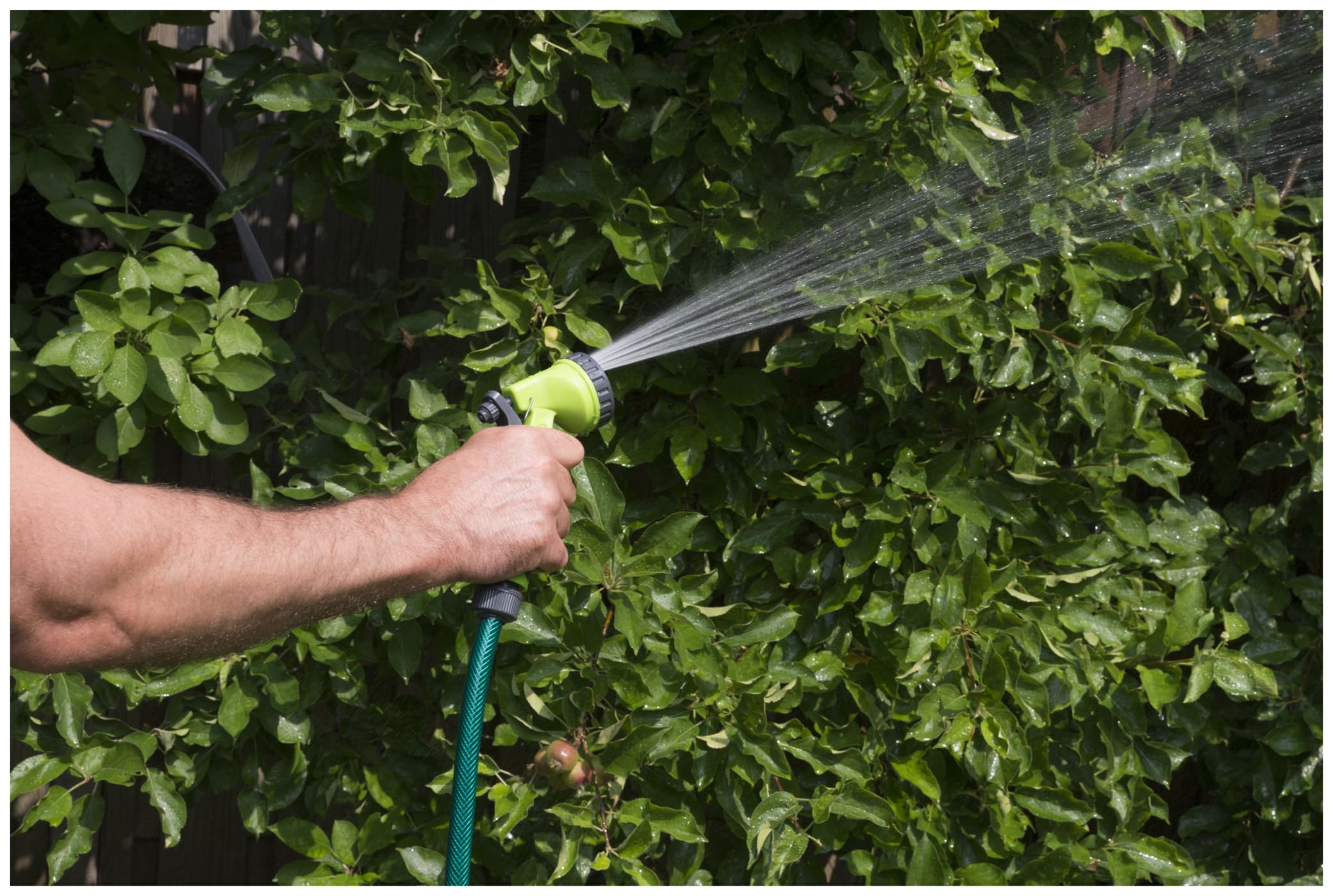 KINZO Spritzpistole zur Gartenbewässerung, 6-Funktionen
