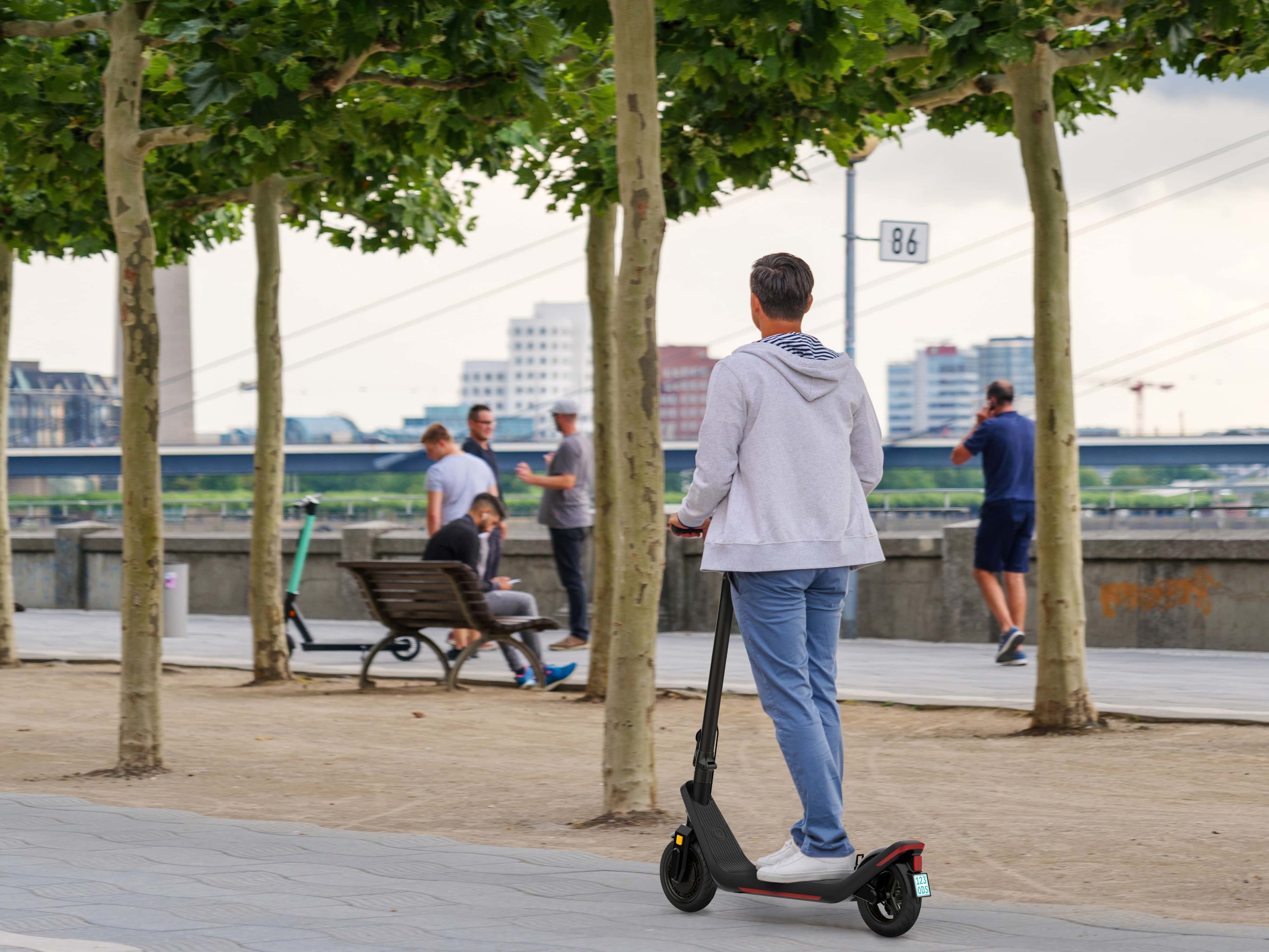 ODYS E-Scooter ZETA i10, mit Straßenzulassung