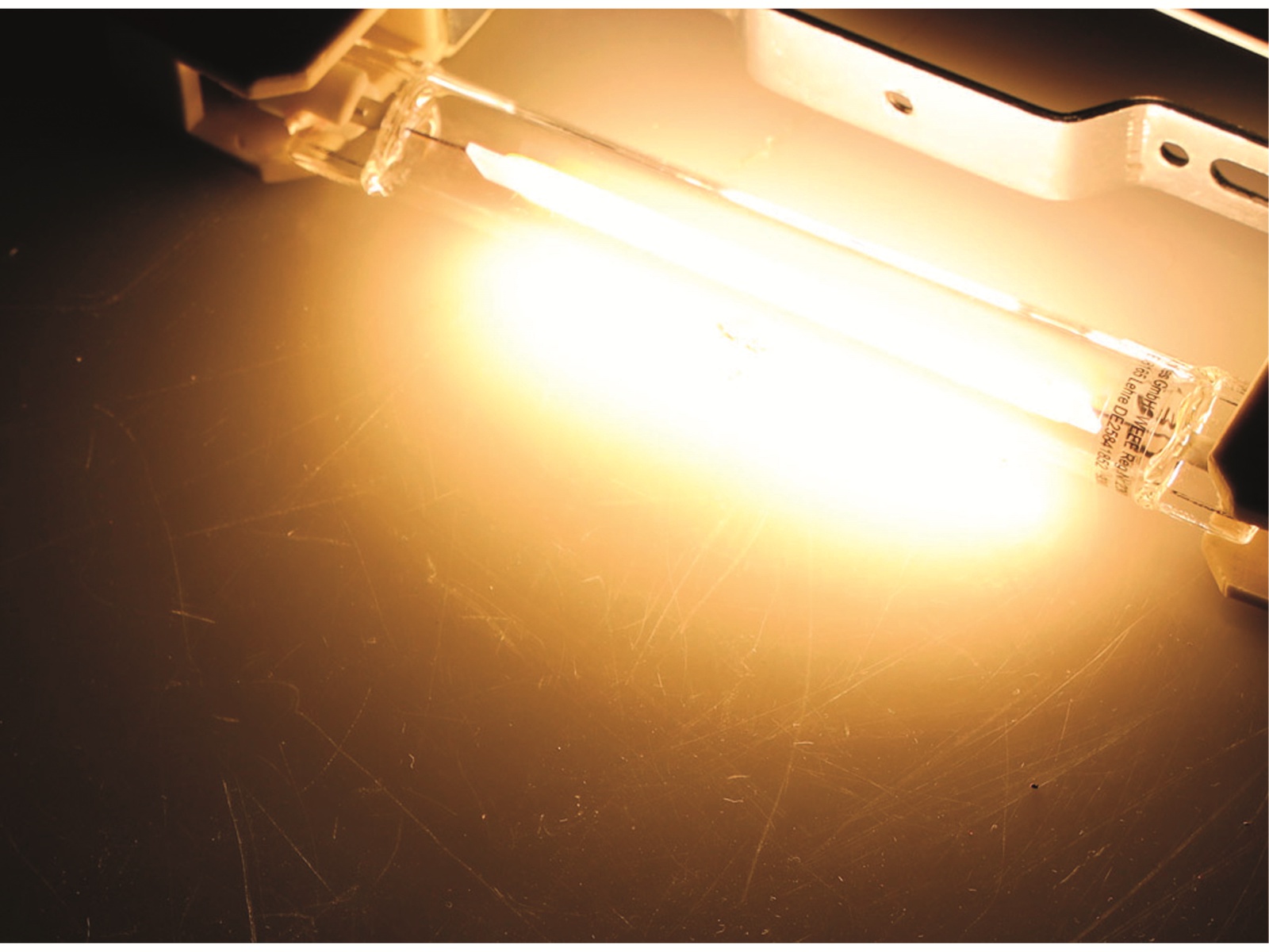 CHILITEC LED-Lampe R7s, EEK: E, 8 W, 930 lm, 2900 K, warmweiß, COB, 118 mm