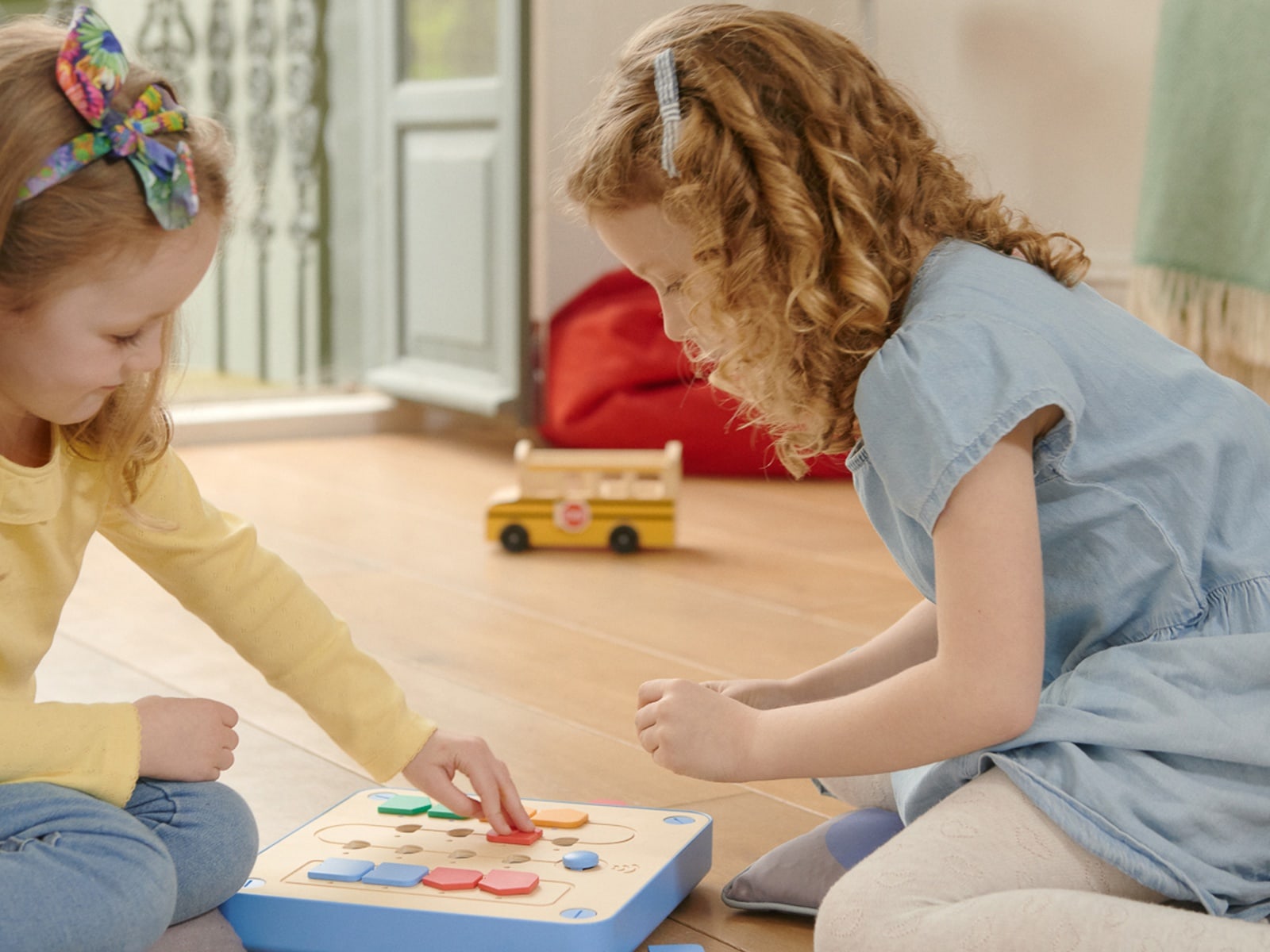 PRIMO TOYS Lernpaket, Cubetto MINT Coding Roboter aus Holz ab 3 Jahren (Geeignet für Montessori)